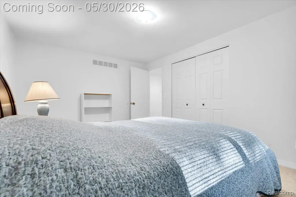 29100 Creek Bend Drive Farmington Hills City MI 48331