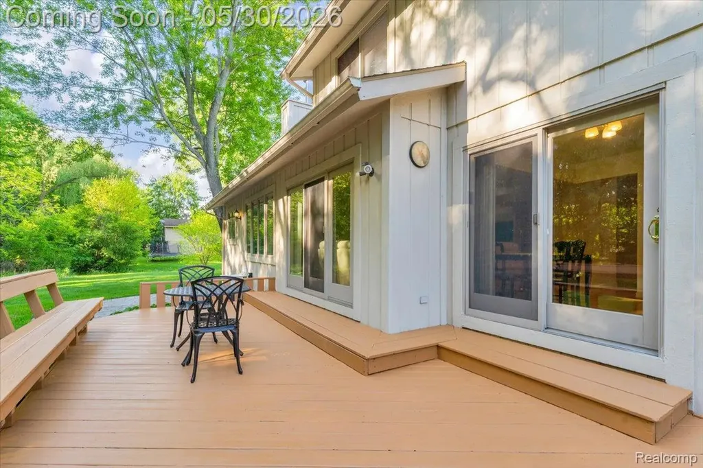 29100 Creek Bend Drive Farmington Hills City MI 48331