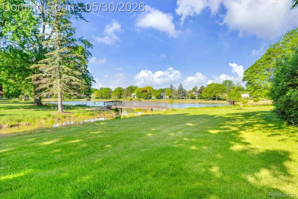 29100 Creek Bend Drive Farmington Hills City MI 48331