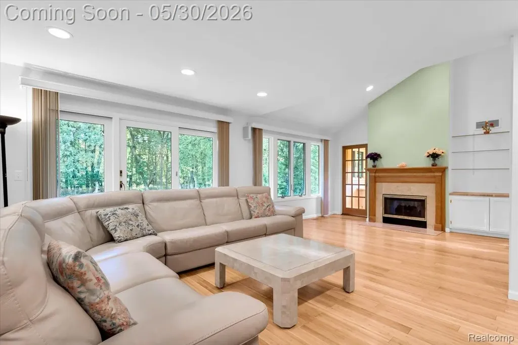 29100 Creek Bend Drive Farmington Hills City MI 48331