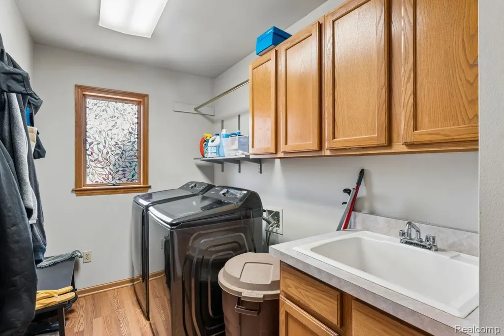 6476 Stonebrook Lane Flint Charter Township MI 48433