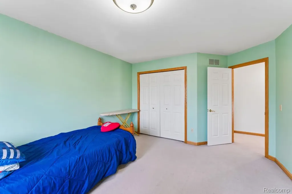 6476 Stonebrook Lane Flint Charter Township MI 48433