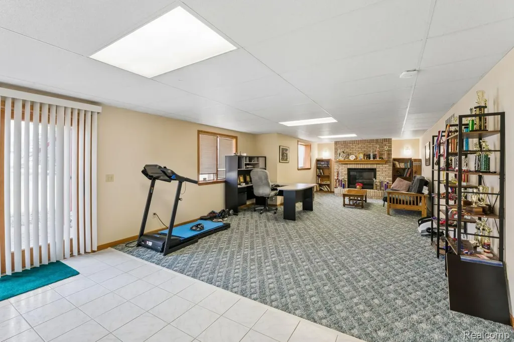 6476 Stonebrook Lane Flint Charter Township MI 48433