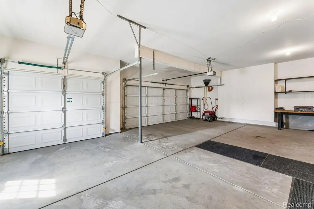 6476 Stonebrook Lane Flint Charter Township MI 48433