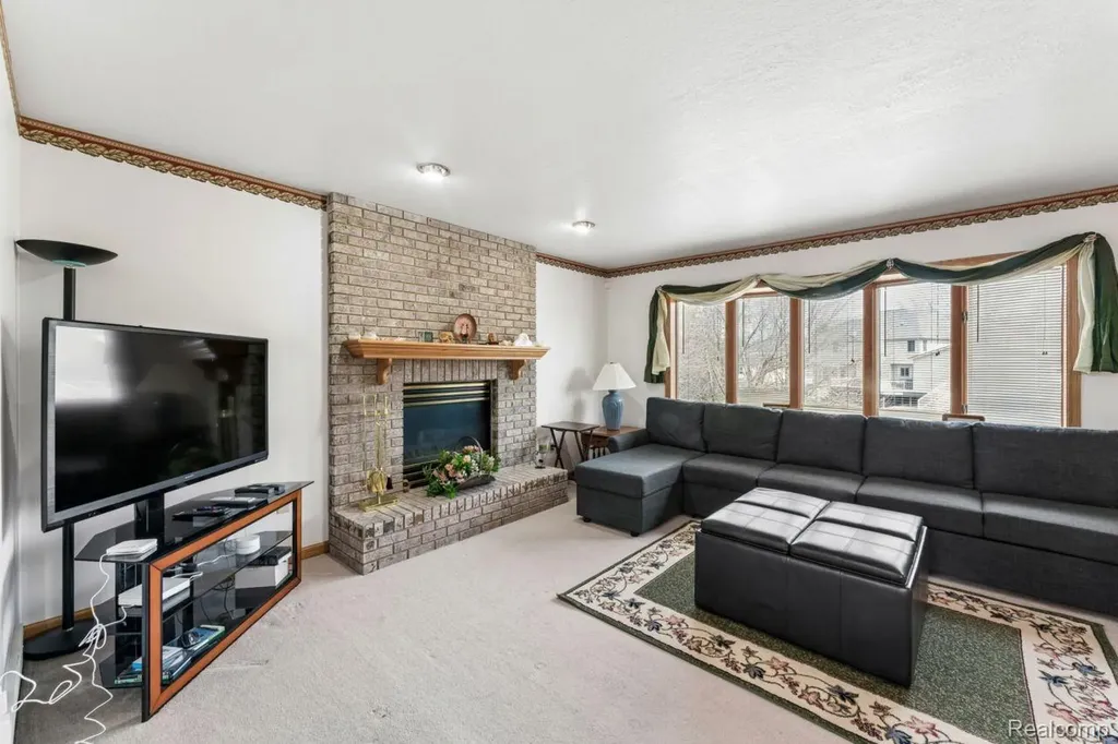 6476 Stonebrook Lane Flint Charter Township MI 48433