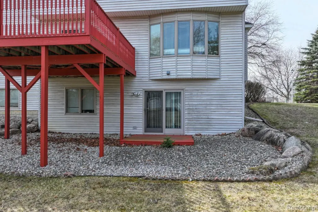 6476 Stonebrook Lane Flint Charter Township MI 48433