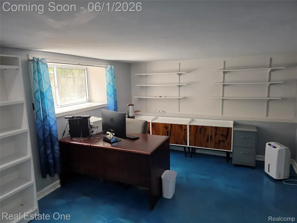 5607 Loveland Street West Bloomfield Charter Township MI 48322