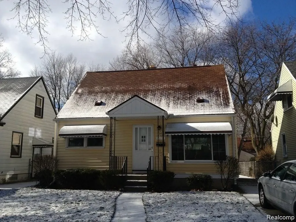 18677 Negaunee Redford Charter Township MI 48240