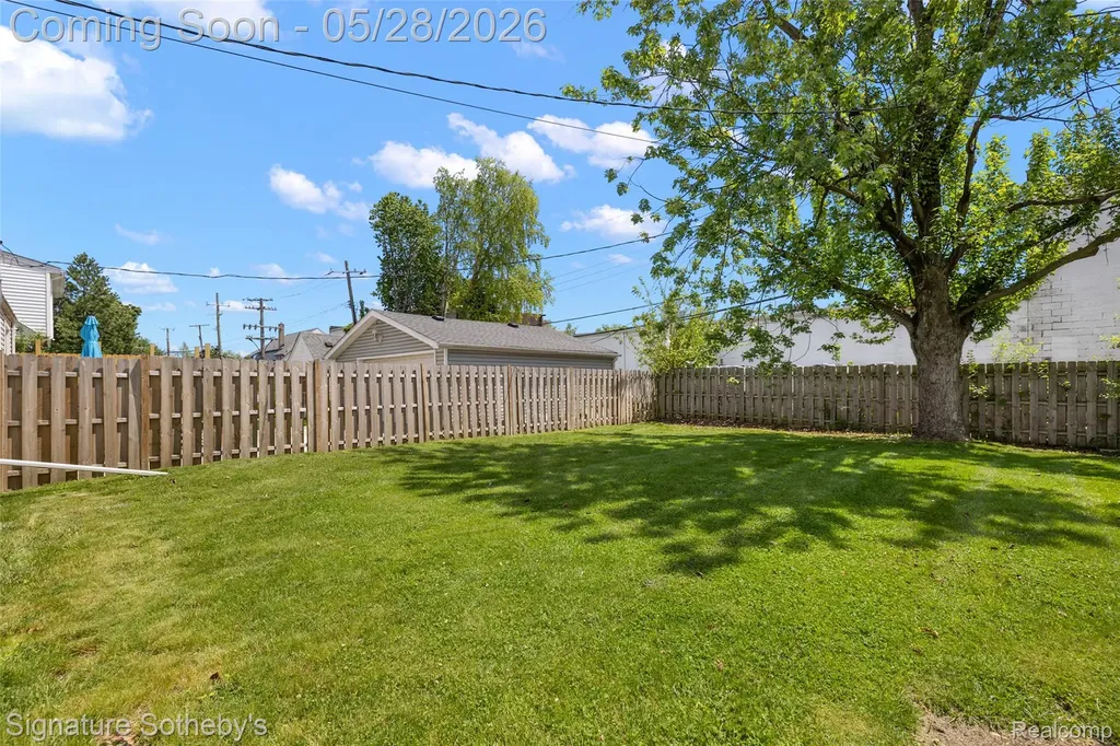 2381 Princeton Road Berkley City MI 48072