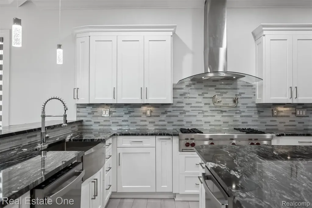 1343 Orchard Ridge Road Bloomfield Hills City MI 48304