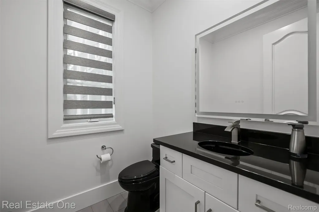 1343 Orchard Ridge Road Bloomfield Hills City MI 48304