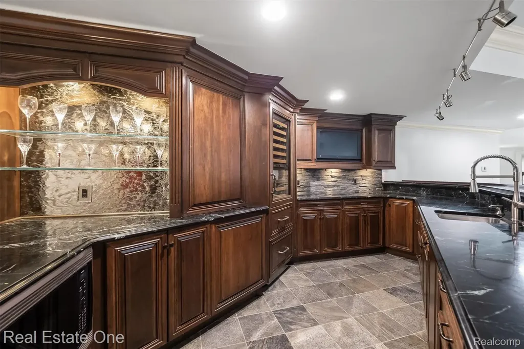 1343 Orchard Ridge Road Bloomfield Hills City MI 48304