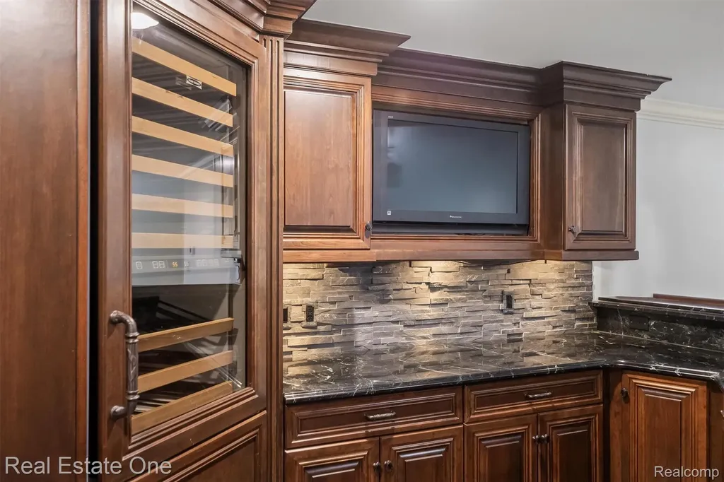 1343 Orchard Ridge Road Bloomfield Hills City MI 48304