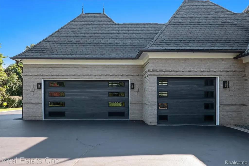 1343 Orchard Ridge Road Bloomfield Hills City MI 48304