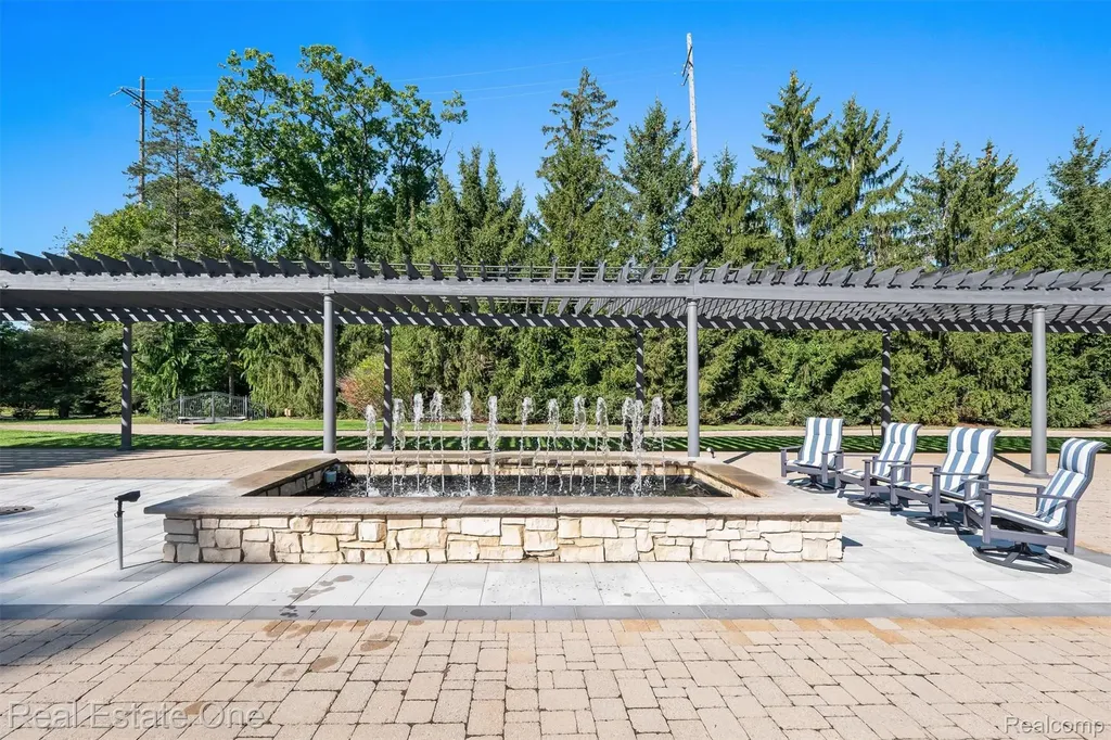 1343 Orchard Ridge Road Bloomfield Hills City MI 48304