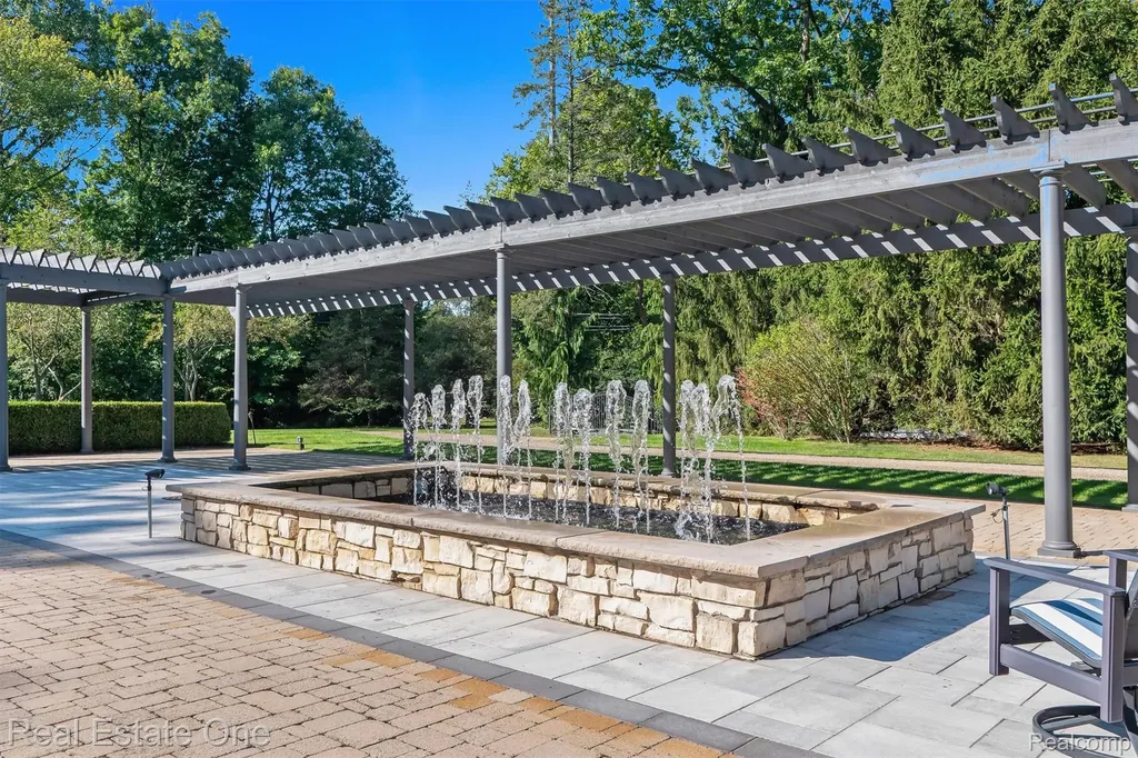1343 Orchard Ridge Road Bloomfield Hills City MI 48304