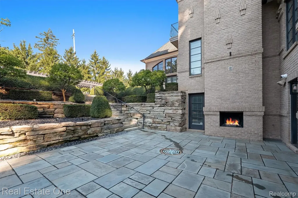 1343 Orchard Ridge Road Bloomfield Hills City MI 48304