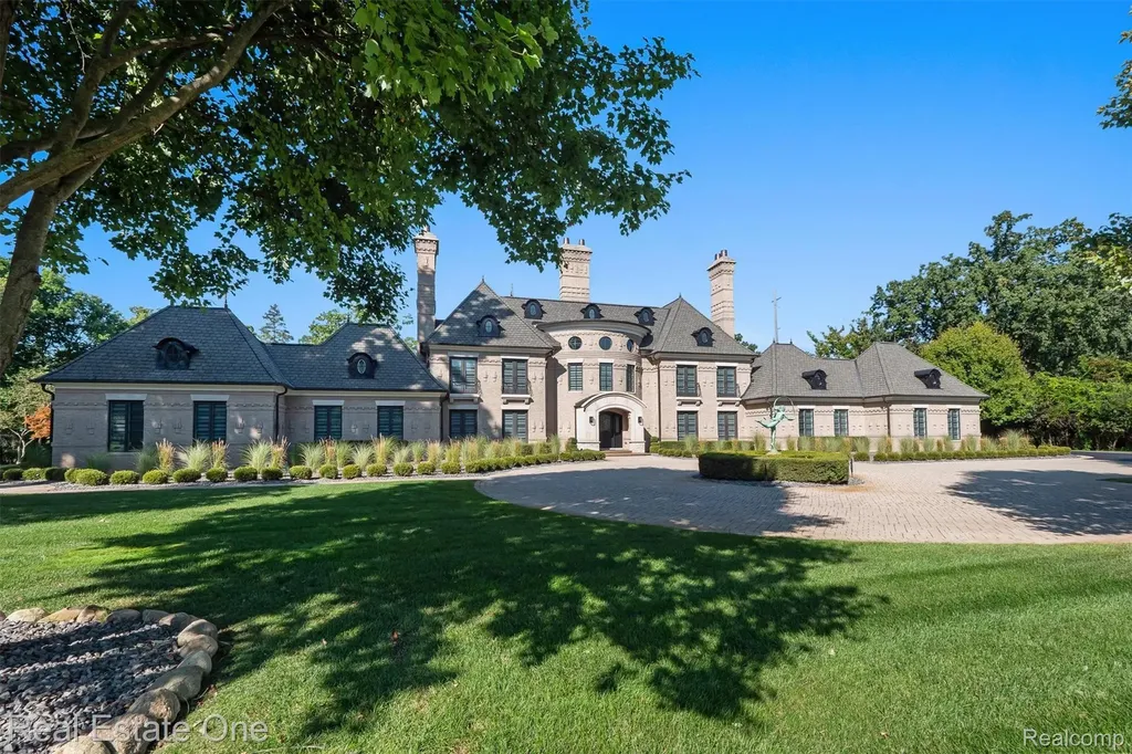 1343 Orchard Ridge Road Bloomfield Hills City MI 48304