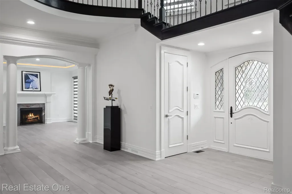 1343 Orchard Ridge Road Bloomfield Hills City MI 48304
