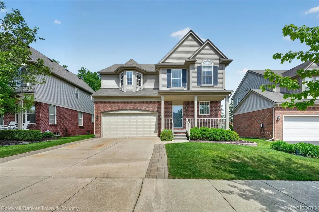 28294 Cottage Lane Lyon Charter Township MI 48165