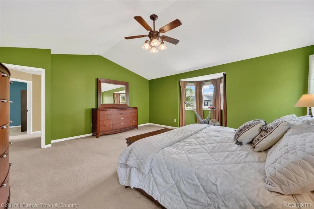28294 Cottage Lane Lyon Charter Township MI 48165