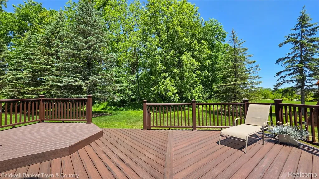 28294 Cottage Lane Lyon Charter Township MI 48165
