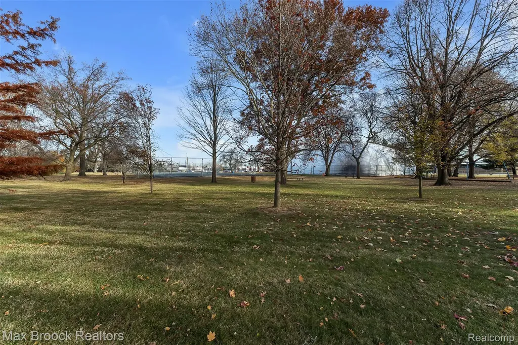 1257 S. Eton Birmingham City MI 48009