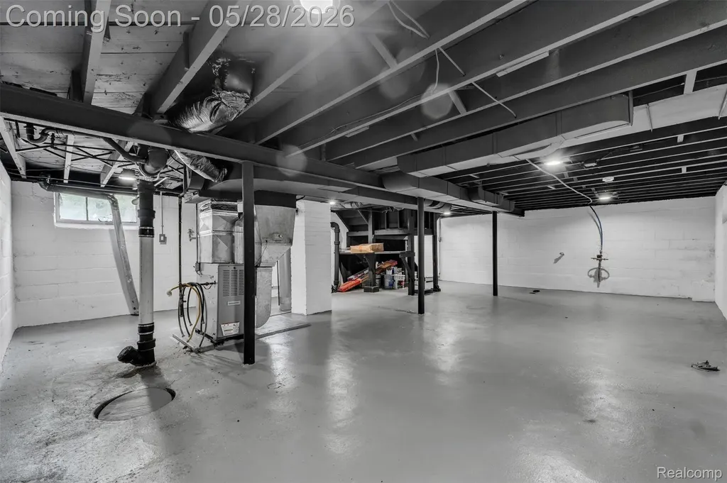 45 E Rutgers Avenue Pontiac City MI 48340
