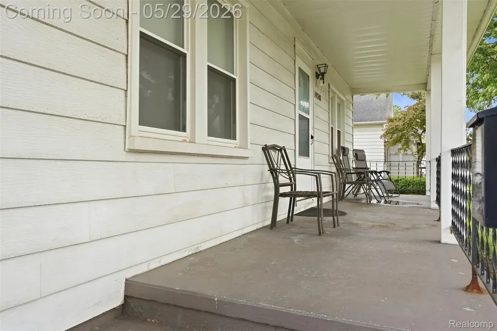 24248 Hayes Avenue Eastpointe City MI 48021