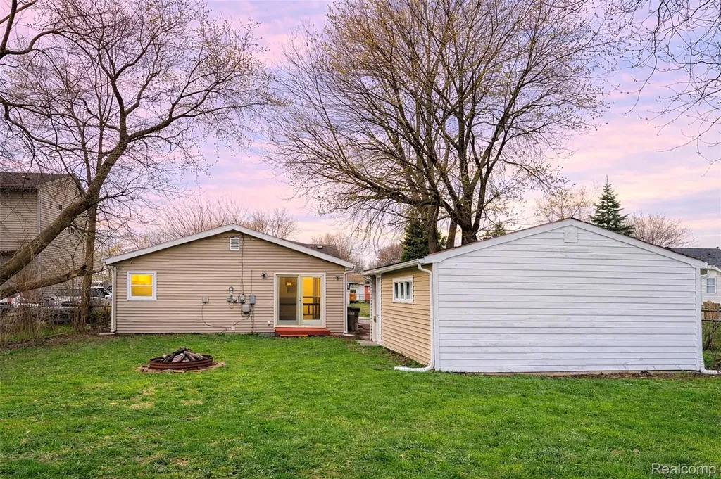 5961 Marvin Street Taylor City MI 48180