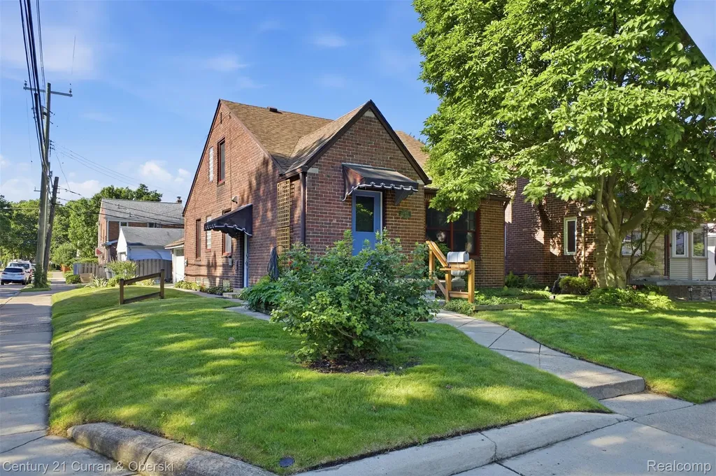22401 Cobb Street Dearborn City MI 48128