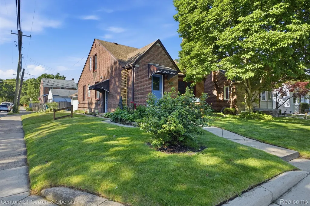 22401 Cobb Street Dearborn City MI 48128