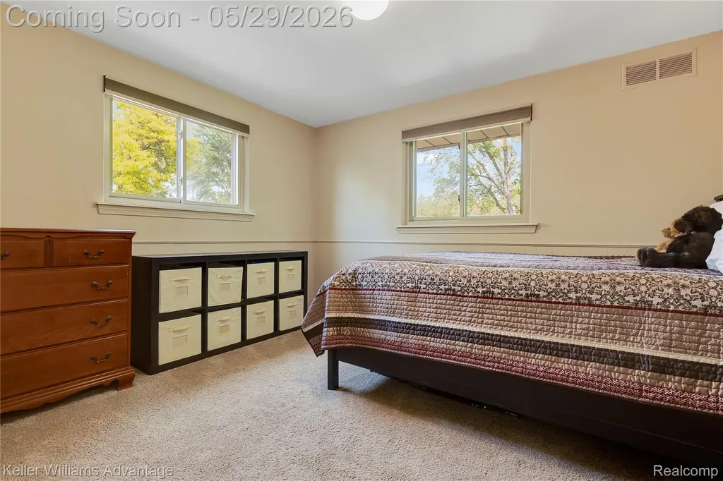 15566 Liverpool Street Livonia City MI 48154