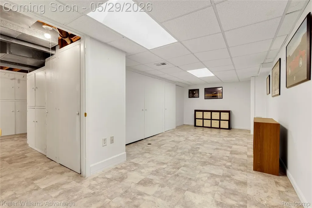 15566 Liverpool Street Livonia City MI 48154