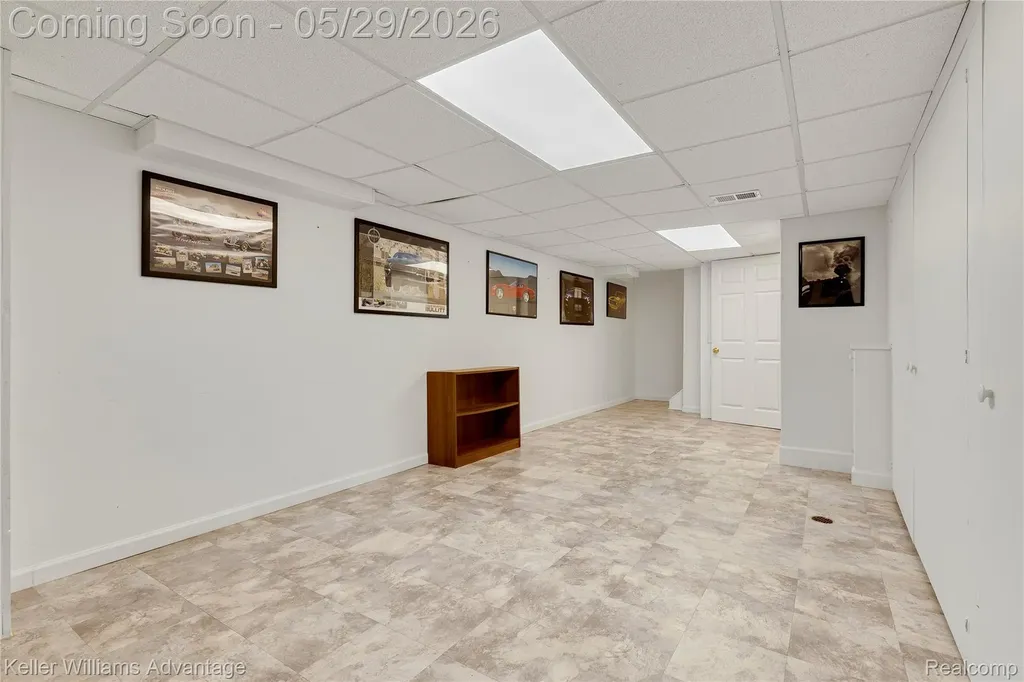 15566 Liverpool Street Livonia City MI 48154