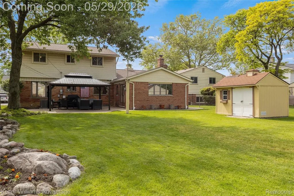 15566 Liverpool Street Livonia City MI 48154
