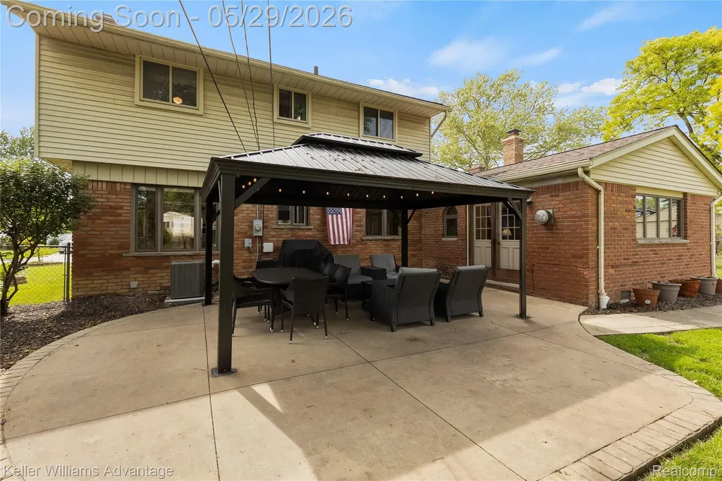 15566 Liverpool Street Livonia City MI 48154