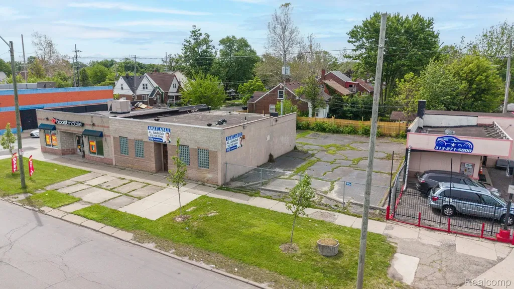 18311 - 18327 W Warren Avenue Detroit City MI 48228