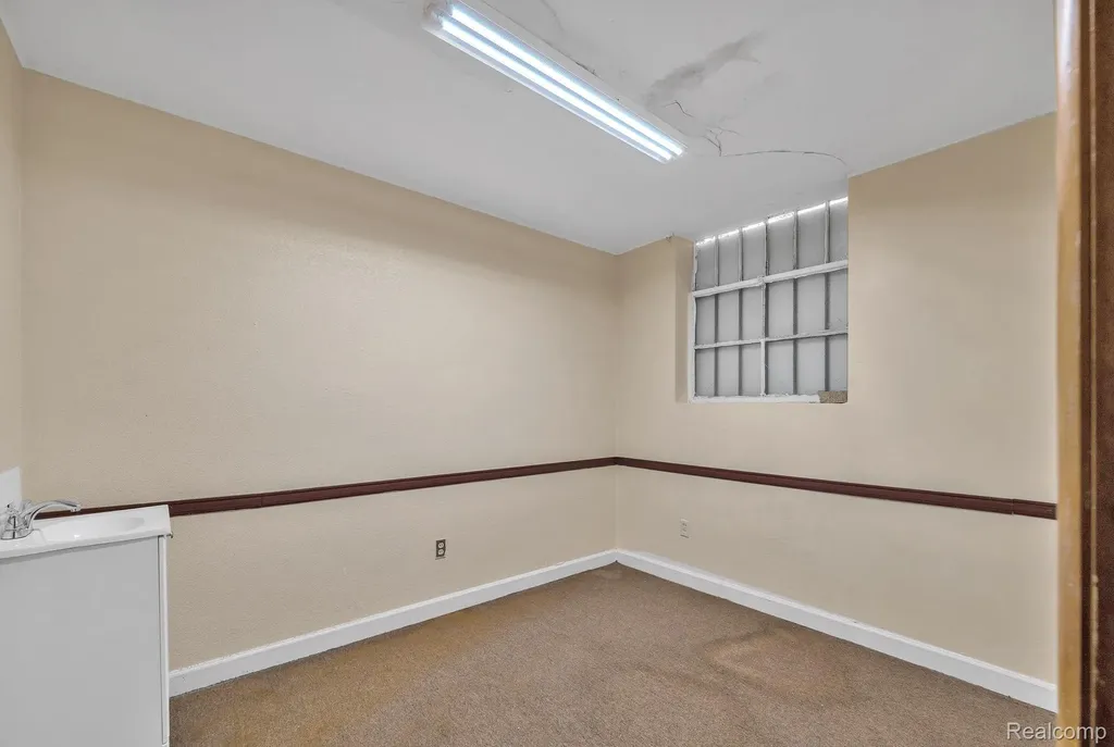 18311 - 18327 W Warren Avenue Detroit City MI 48228