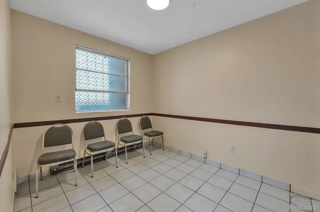 18311 - 18327 W Warren Avenue Detroit City MI 48228