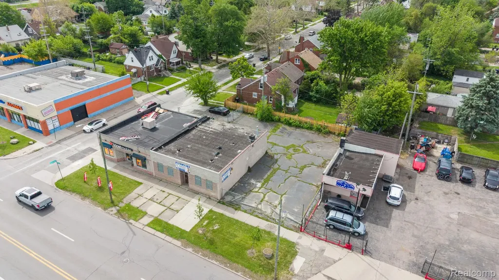 18311 - 18327 W Warren Avenue Detroit City MI 48228