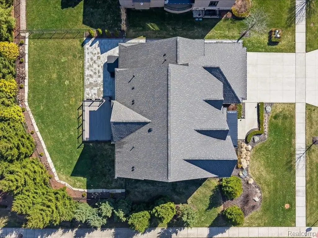 3824 Poppleton Court Troy City MI 48084