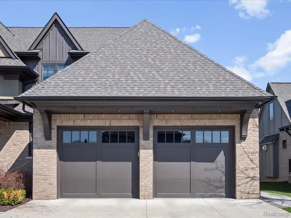 3824 Poppleton Court Troy City MI 48084