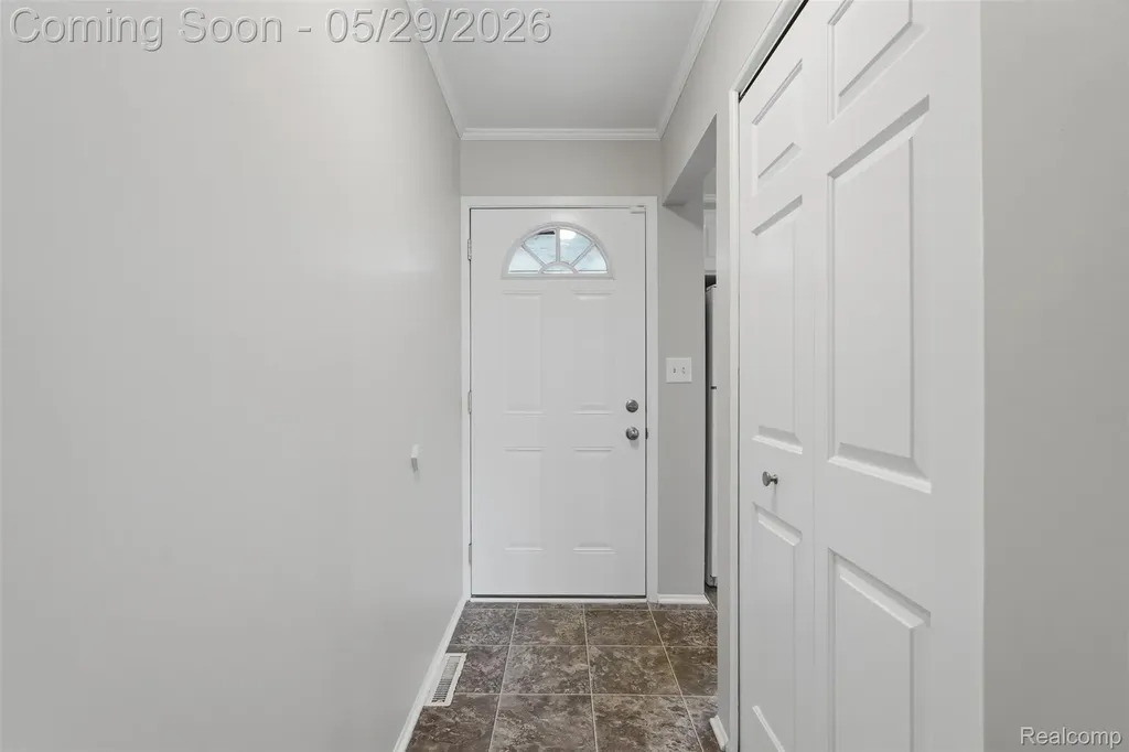 356 Hartman Lane Saline City MI 48176