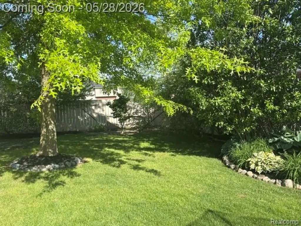 25820 Timber Creek Lane Brownstown Charter Township MI 48134