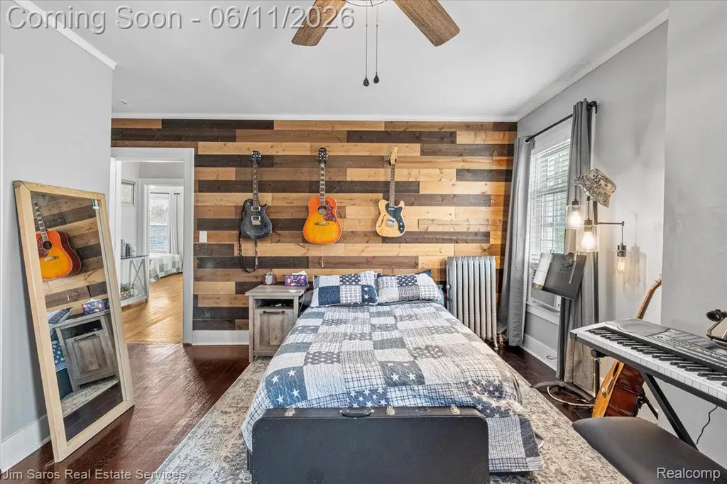 1215 Nottingham Road Grosse Pointe Park City MI 48230