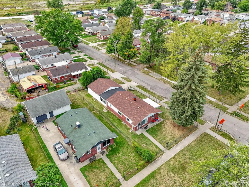213 Suburban Street Ecorse City MI 48229
