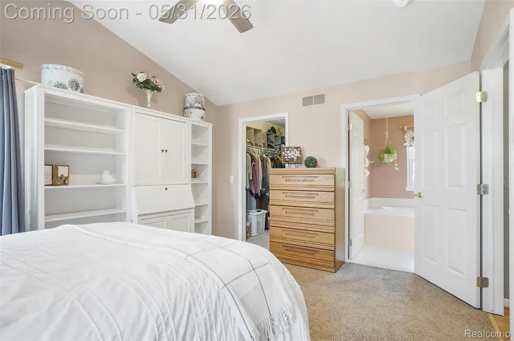 1170 Arabian Court South Lyon City MI 48178