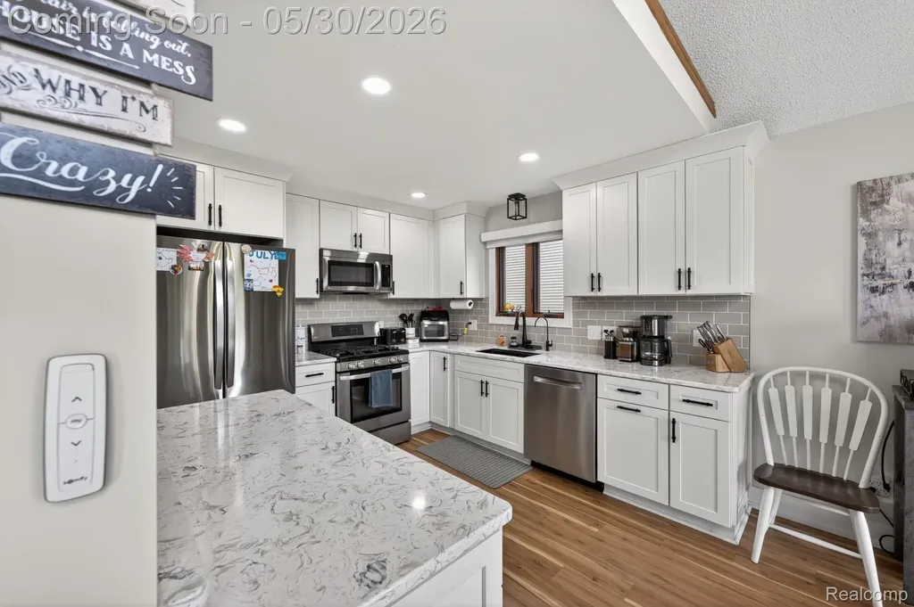 1280 Petts Road Fenton Charter Township MI 48430