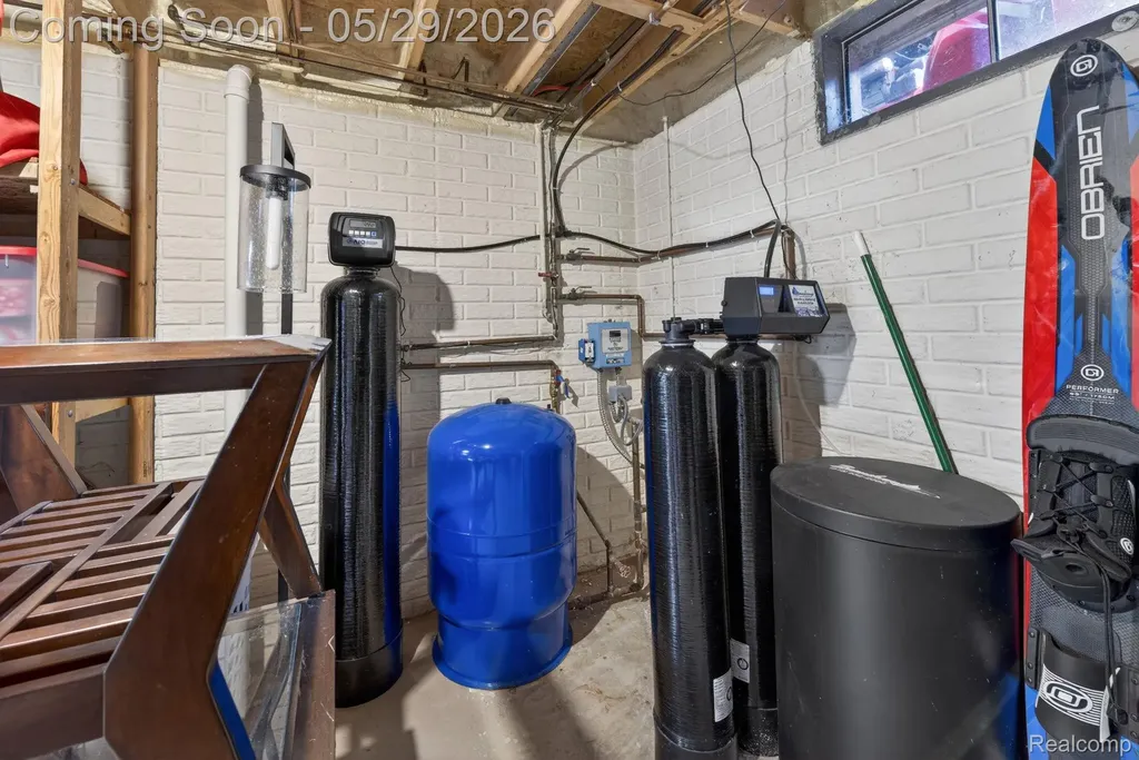 1280 Petts Road Fenton Charter Township MI 48430